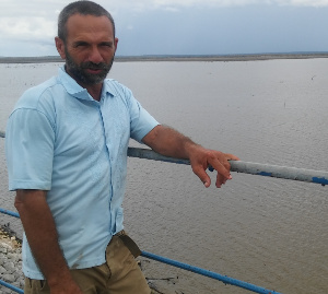 Carlos Frank dice que le gustaría ver aliviando de nuevo a la presa, pero para eso necesitan mucha más lluvias.