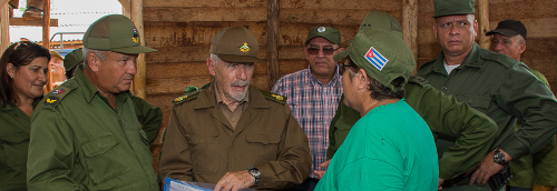 Recorre Ramiro Valdés zonas camagüeyanas afectadas por Irma