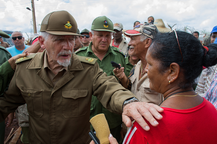 Recorre Ramiro Valdés zonas camagüeyanas afectadas por Irma