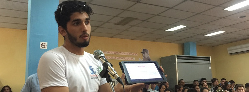 Voces que conocen y condenan el bloqueo