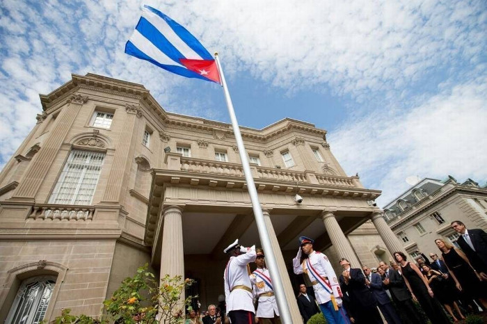 Estados Unidos ordena salida de personal diplomático cubano en Washington