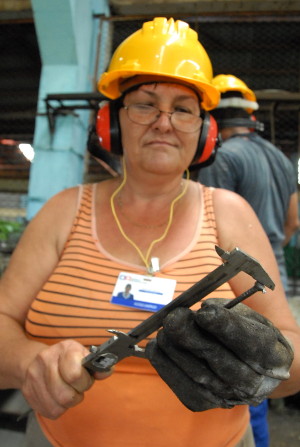 Deisy Ruiz Varona, controladora de calidad de la industria.