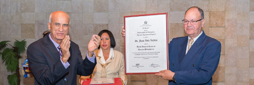 Juan Vela Valdés: Doctor Honoris Causa de la Universidad de Camagüey