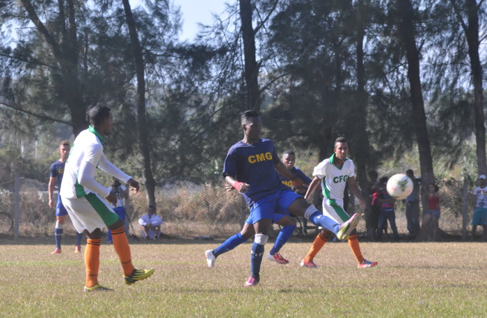 Futbolista camagüeyano jugará en Liga Dominicana de Fútbol