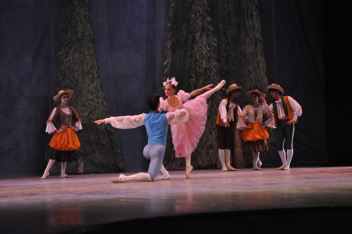 El Ballet de Camagüey se regocija por su colectivo en los 50 años que celebrará el 1ro de diciembre del 2017. Foto: Otilio Rivero Delgado/ Adelante