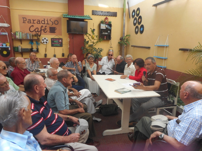 Sábado del libro dedicado a Fidel