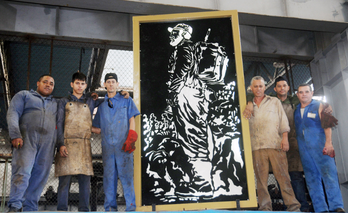 La luz que ilumina y forja