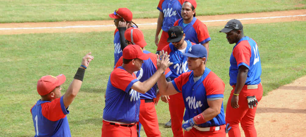 Softbol de la prensa: Medios Nacionales o el triunfo de los maderos