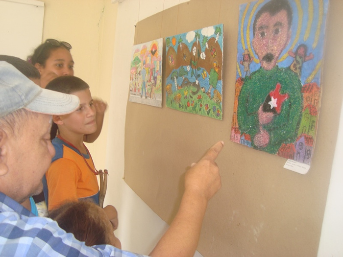 Demostración de amor de los niños a Fidel