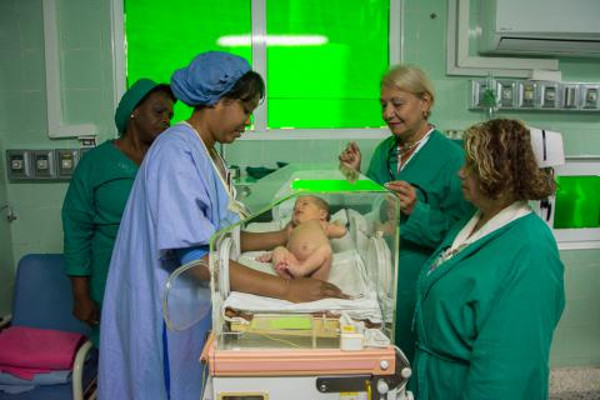Vista interior de la Sala de Neonatología del hospital Eduardo Agramonte Piña, reparada en el 2016. Foto: Leandro Pérez Pérez/ Adelante/ Archivo ¡3!: tasa de mortalidad infantil más baja de la historia en Camagüey