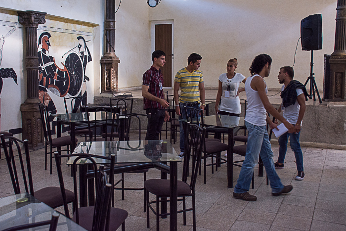 La Casa del Joven Creador de Florida tiene capacidad para 100 personas. Abre 10:00 a.m. a 12 a.m. Viernes y sábados ofrece actividades caracterizadas.