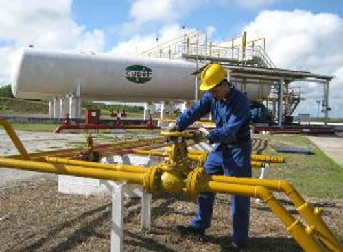 En las afueras de la ciudad, en el lugar conocido como Loma Maraguan, radica la planta de llenado de gas licuado en Camagüey Foto: Tomada de grranma.cu