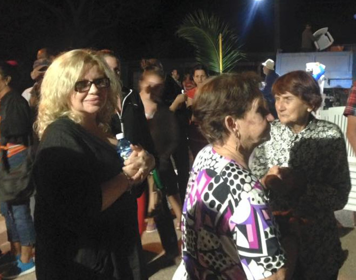 Foto: Lourdes M. Mazorra López (OHCC) Isabel Santos estrena Gloria City en Camagüey