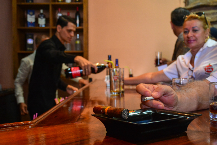 Camagüey premieres tobacco shop