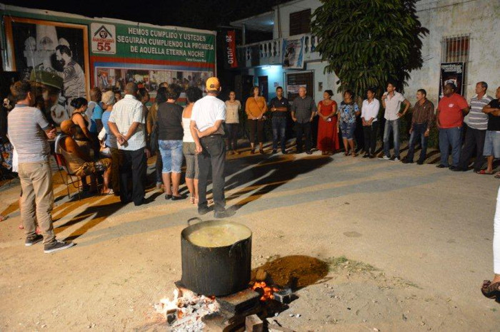 Candidatos a delegados y a diputados intercambian con el barrio