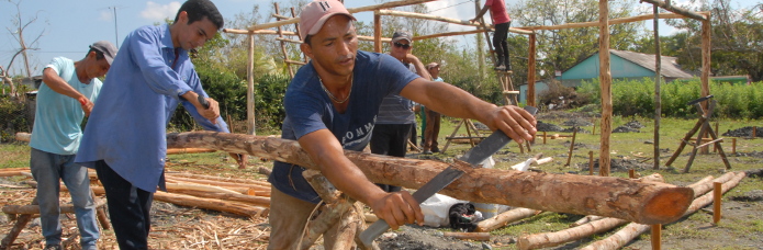 Trabajo voluntario para celebrar con los trabajadores