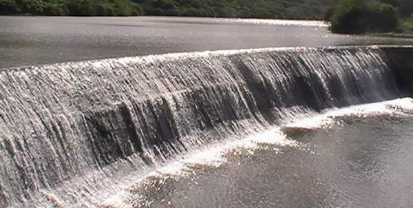 Vierten 14 embalses camagüeyanos