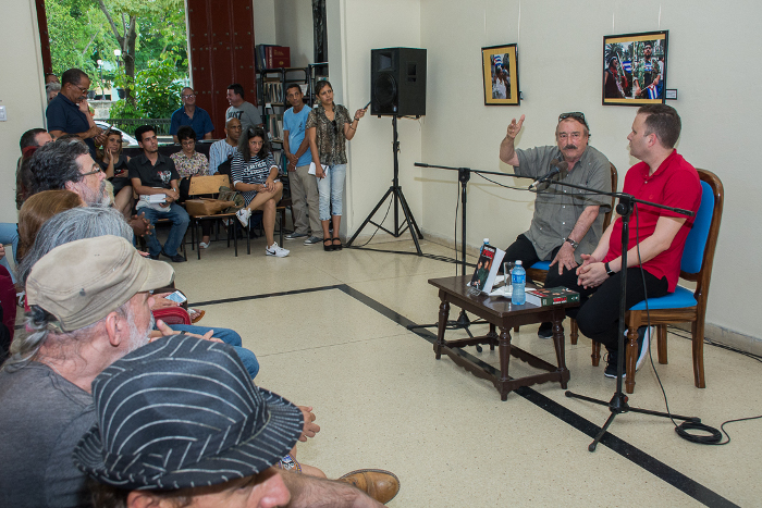 Ramonet multiplica por Cuba Cien horas con Fidel 