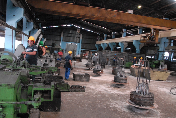 Derivados del acero en Camagüey estabiliza su producción