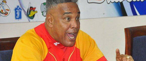 Víctor Mesa no dirigirá Industriales en próxima campaña 