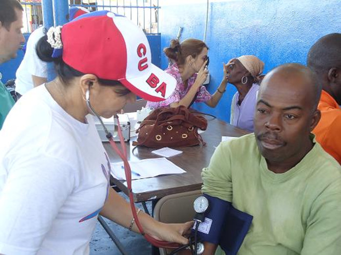 Foto: Tomada de cubadebate.cu Colaboración médica cubana: 55 años por la salud