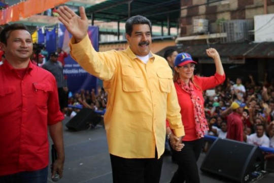 Victoria chavista, contención de la derecha