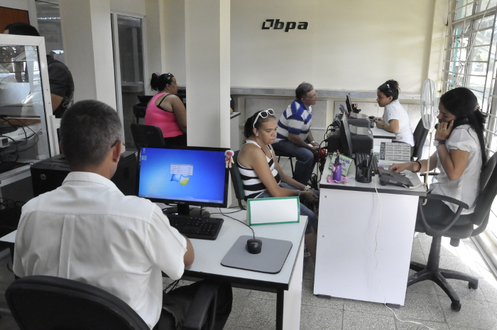 Banco Popular de Ahorro provides warranty and professionalism to the Camagüey´s citizens