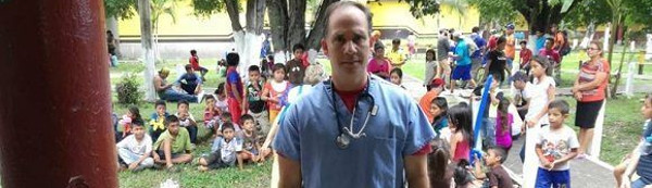Médicos cubanos contra el Volcán de fuego