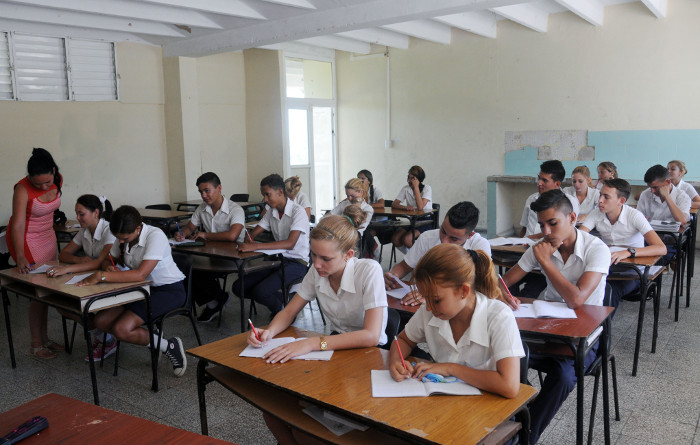 Nuevos maestros a las aulas camagüeyanas 