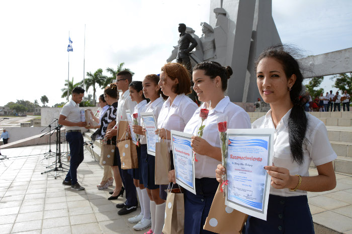 Nueva graduación de maestros en Camagüey 