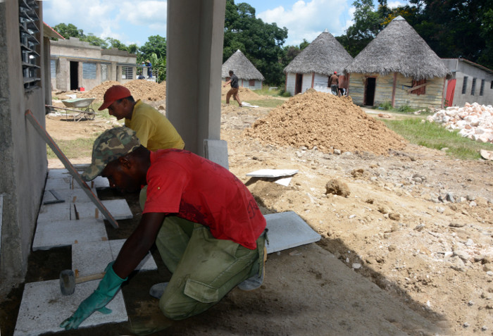 Un chapuzón en las aguas del Jiquí