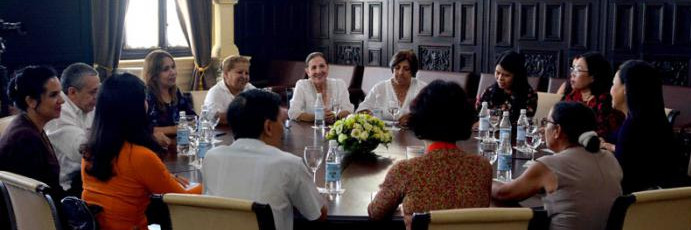 Cuba y Vietnam dialogan en La Habana acerca del empoderamiento femenino