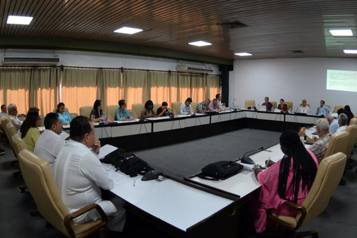 Diputados a la Asamblea Nacional del Poder Popular, se reúnen en comisiones para tratar asuntos de funcionamiento interno. Foto: Tony Hernández Mena/ ACN Comisiones de Trabajo de la Asamblea Nacional sesionan desde hoy