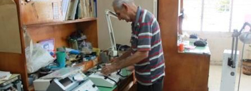 Innovaciones camagüeyanas para recuperar equipos médicos