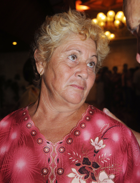 A sus 57 años, Mirna Domínguez Castro cuida, junto a su esposo, de más de 200 chivos. 