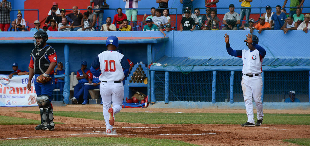 Artemisa propina costosa barrida a Camagüey