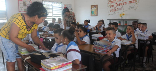 Más de 100 000 estudiantes a las aulas en Camagüey