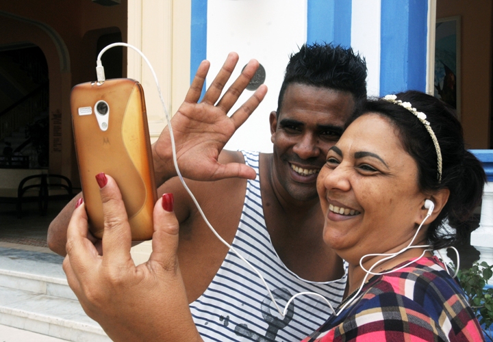 Telefonía móvil se fortalece en Camagüey