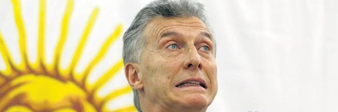 Macri va “cuesta abajo” 