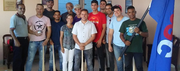 Abanderado equipo Camagüey al Nacional de Softbol de la Prensa
