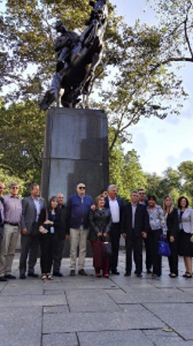 Foto: Tomada de cubadebate.cu Presidente cubano rinde homenaje al Héroe Nacional en Nueva York