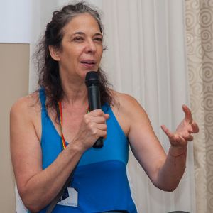 Melinda López, dramaturga nacida en EUA y con raíces cubanas