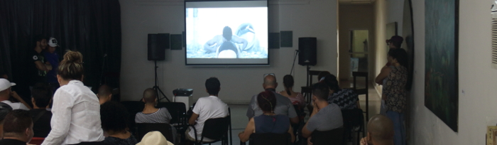 El Coffea Arábiga sabe al videodanza Equilibro