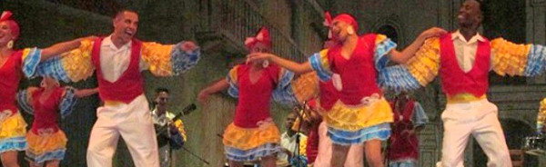 Conjunto Artístico Maraguán en fiesta del arte universitario