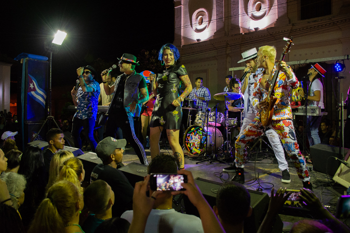 Qva Libre exceeds the Square of Carmen (+Photos)