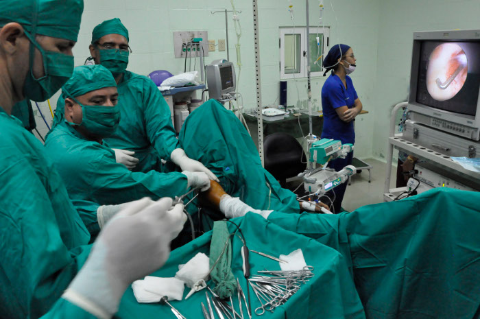 En Camagüey taller regional de Artroscopia de hombro