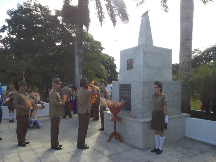 Conmemoran aniversario 60 del Frente Camagüey