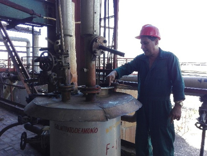 En Nuevitas se restablece producción de nitrato de amonio