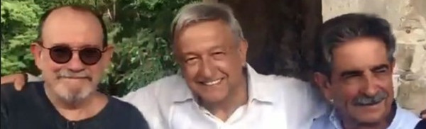 Silvio Rodríguez and López Obrador visit Mexican archaeological zone