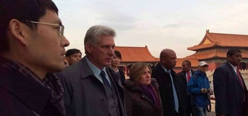 Continúa Díaz-Canel su visita a China